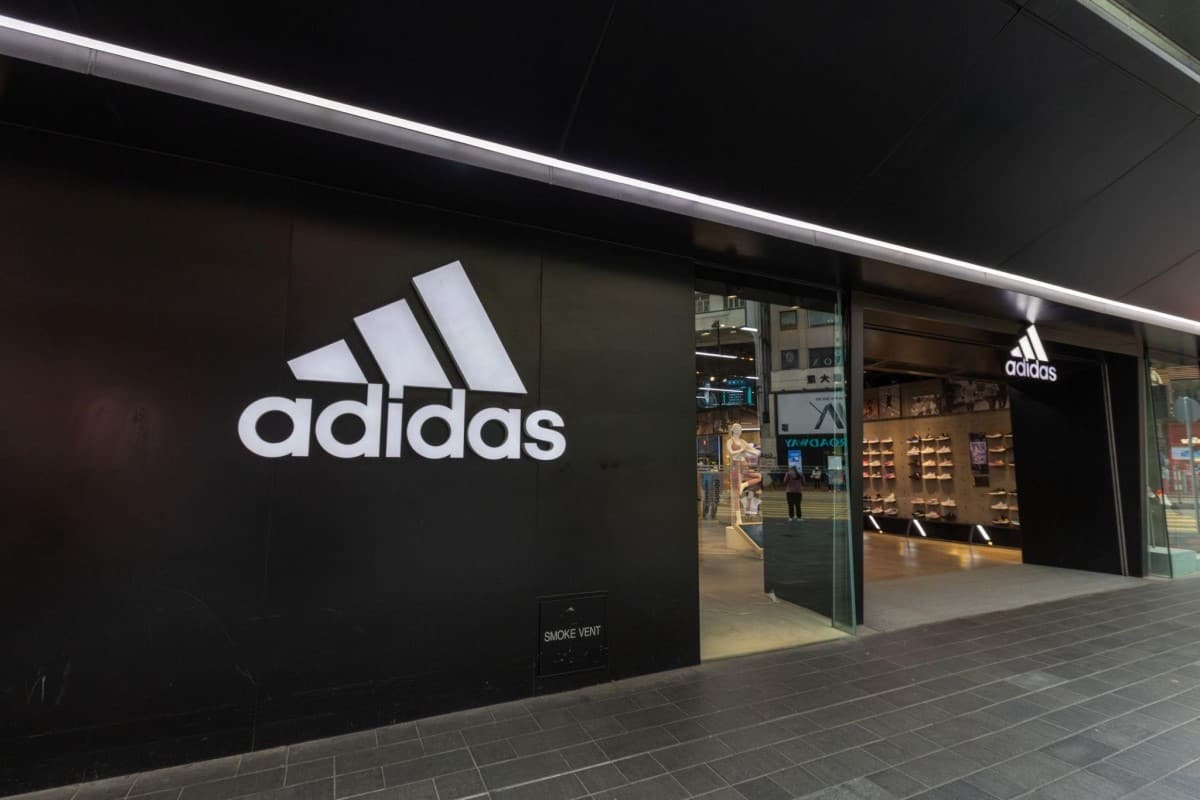 ¿Conviene invertir en acciones de Adidas?