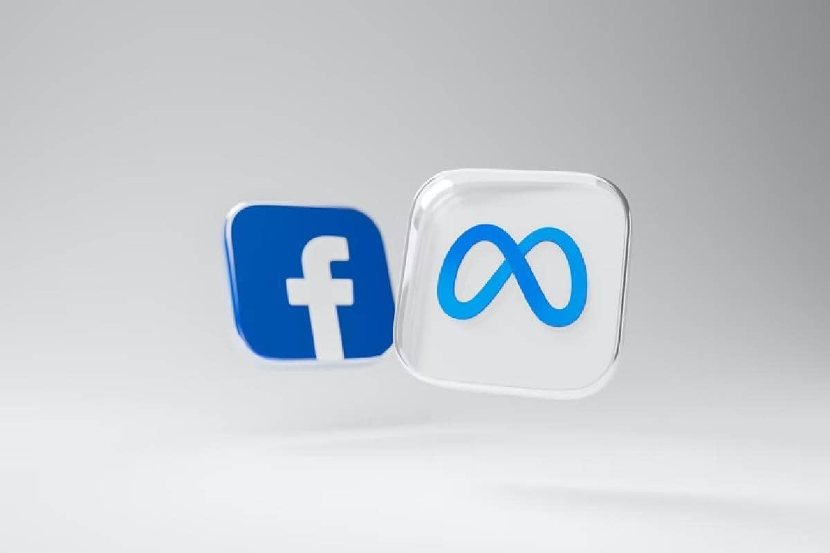 Logo de Facebook viejo (izquierdo) y el nuevo de Meta (derecha) 