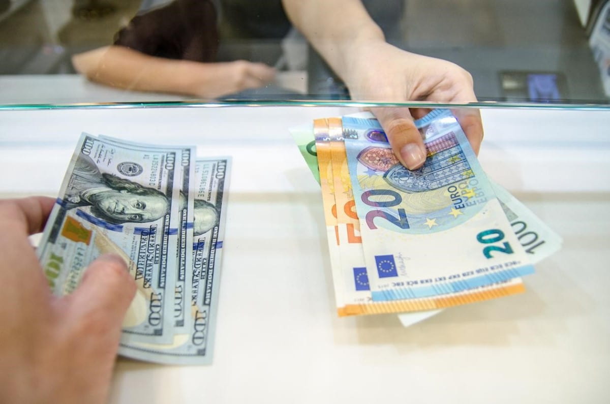 Conversión Euro a Dolar