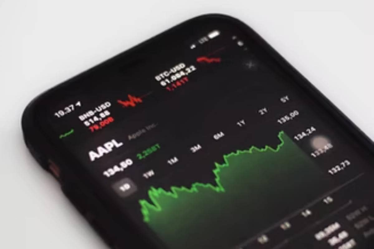 Analizar los gráficos de barras permite conocer la evolución de las acciones de Apple