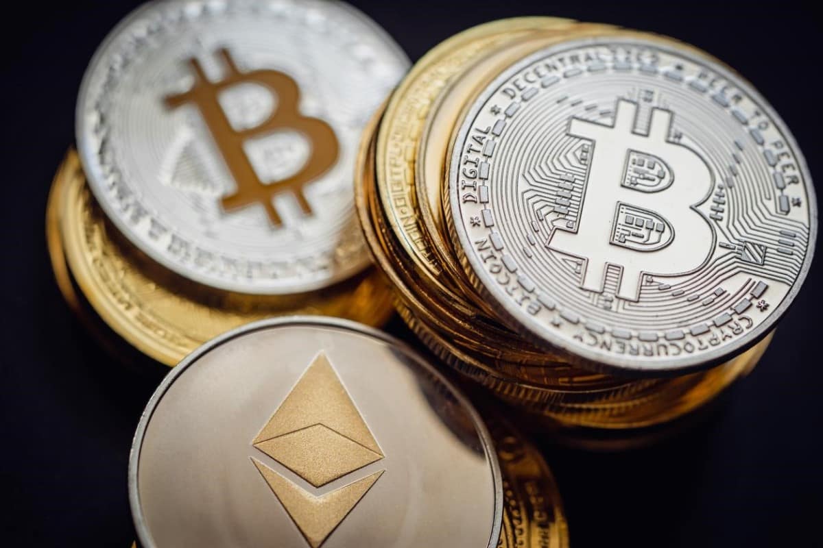 Bitcoin es una de las criptomonedas en las que se usa Proof of Work.