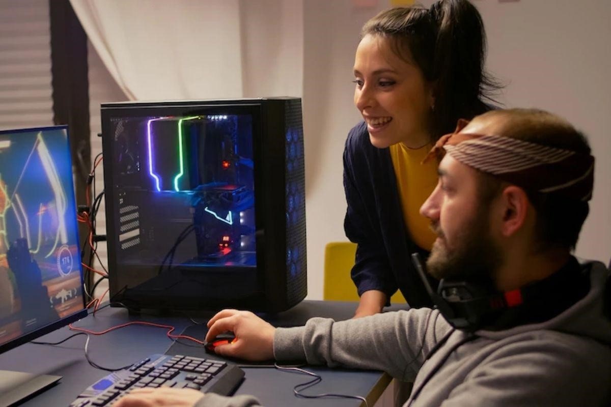 Pareja participando de un GameFi