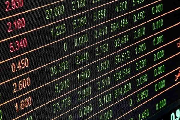 Tabla de posiciones de las acciones en medio de los pronósticos para la bolsa de valores.
