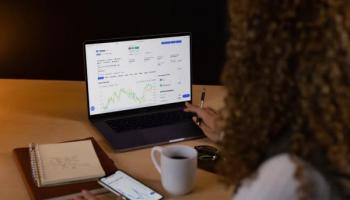 Contratos por diferencia y opciones binarias.